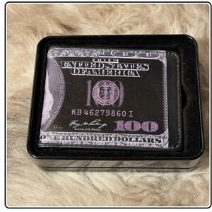 Men’s Buckle-Down Wallet